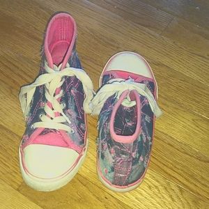 Little girl sneakers